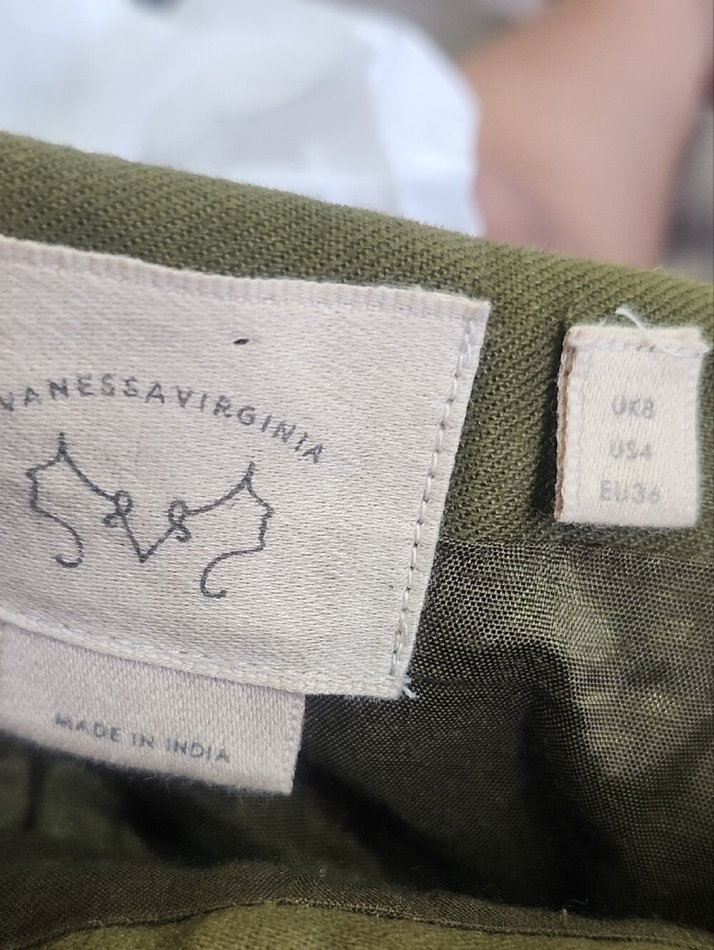 Anthropologie By Vanessa Virginia Olive Green Embroidered Floral Pencil Skirt - Picture 6 of 9